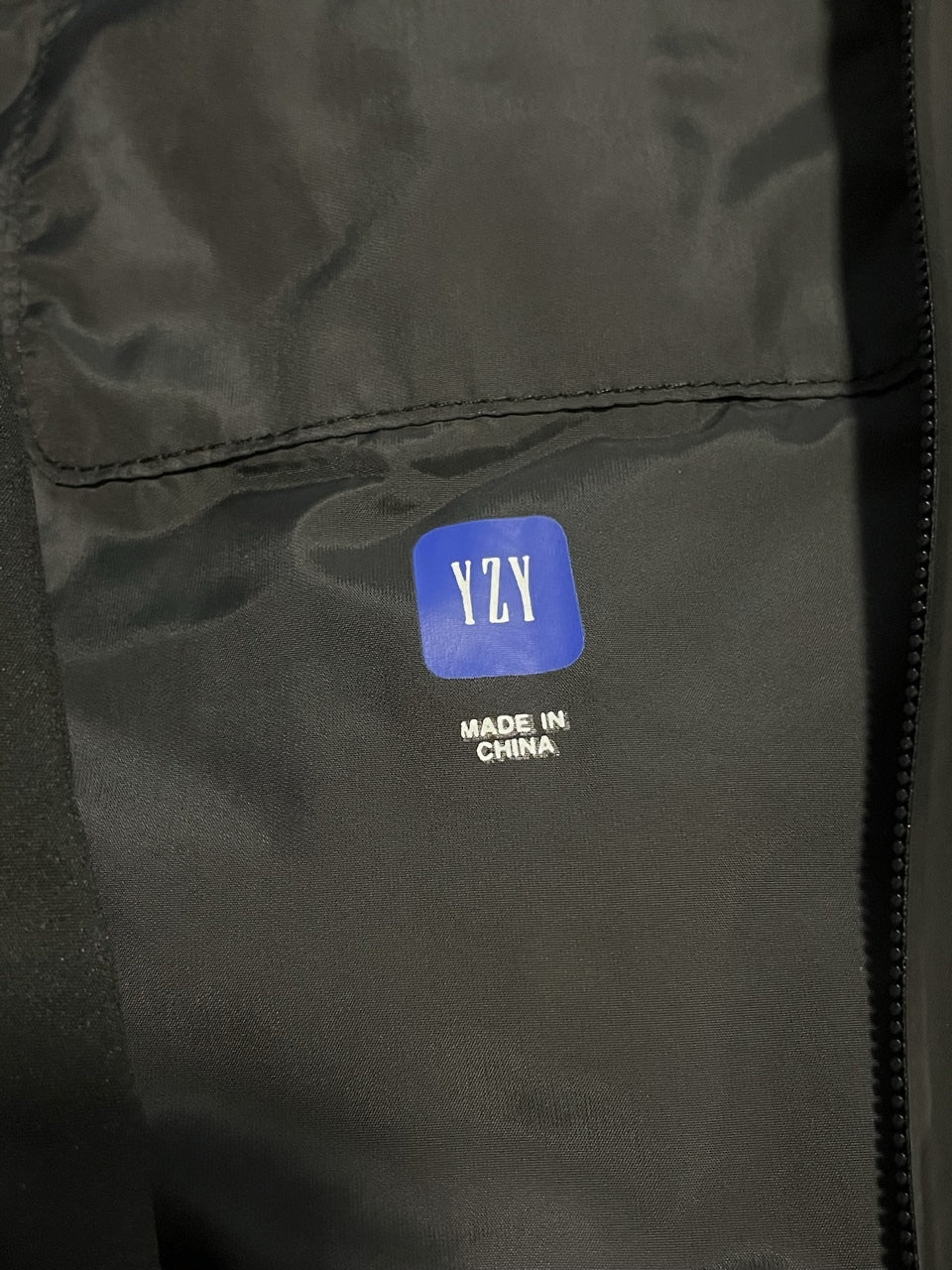 Yeezy Gap Balenciaga Snake Bag LC